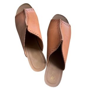 Unworn Mootsie Tootsie 9.5 wedge total 90s vibes